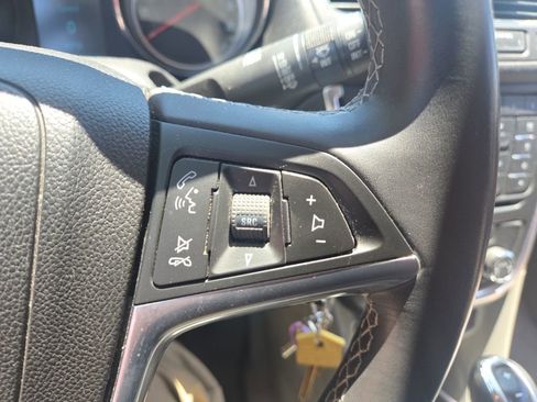 Used 2013 Buick Encore Convenience FWD image 9