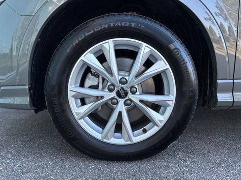 Certified 2025 Audi Q3 2.0T Premium w/ Convenience Package image 8