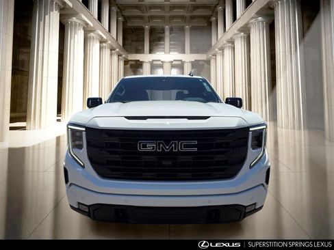 Used 2026 GMC Sierra 1500 Elevation w/ Elevation Premium Package AWD/4WD image 9