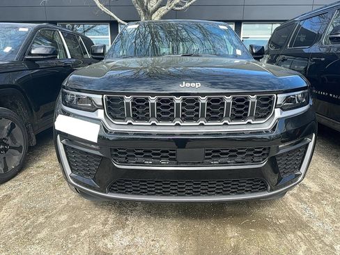 New 2026 Jeep Grand Cherokee Limited image 4