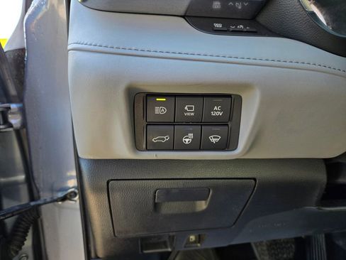 Used 2022 Toyota Highlander Platinum AWD/4WD image 14