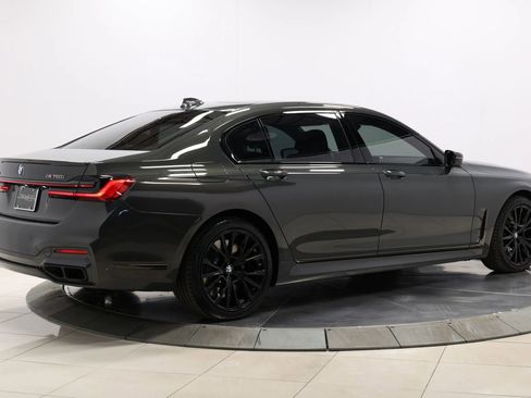 Used 2022 BMW M760i xDrive M760i xDrive Sedan 4D w/ Luxury Rear Seating Package image 71