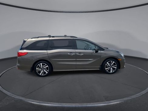 Used 2019 Honda Odyssey Elite image 2