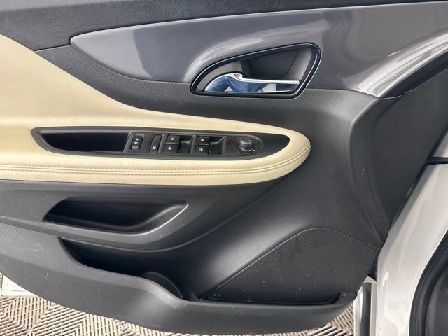 Used 2022 Buick Encore Preferred w/ Safety Package II AWD/4WD image 20