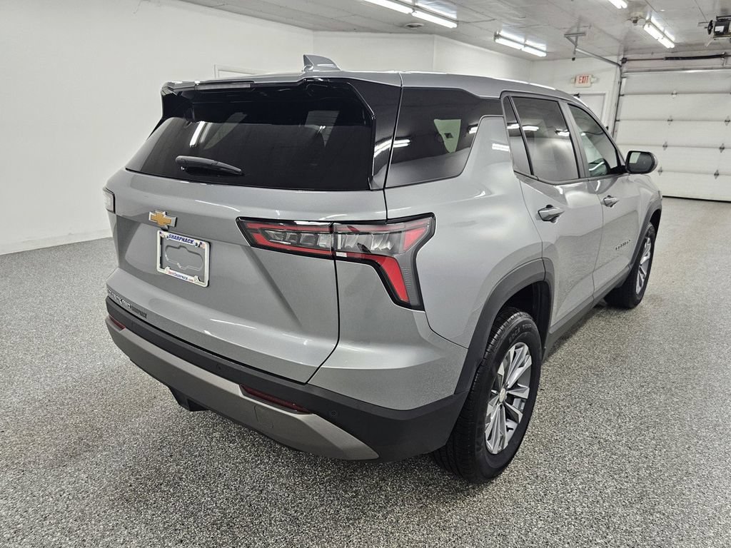 Used 2025 Chevrolet Equinox LT AWD/4WD image 4