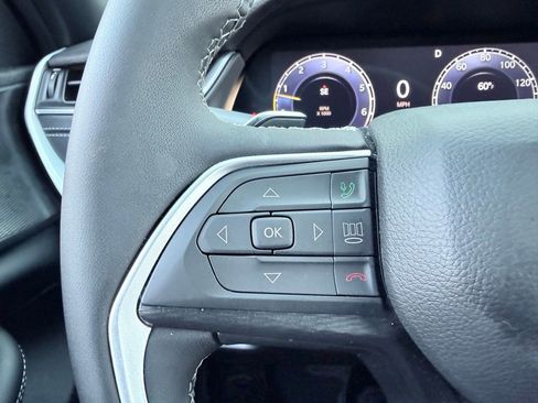 Used 2025 Jeep Grand Cherokee Laredo X w/ Trailer Tow Package image 14