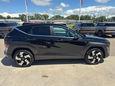New 2026 Hyundai Kona Limited FWD image 6