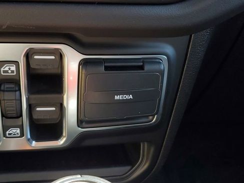 New 2026 Jeep Wrangler Unlimited Sahara image 30