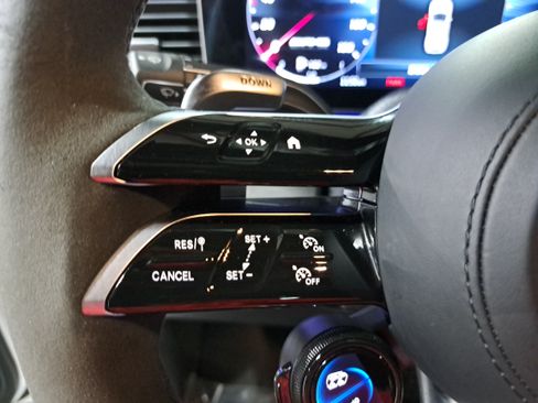 Certified 2025 Mercedes-Benz GLE 53 AMG 4MATIC image 18