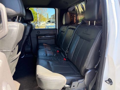 Used 2016 Ford F250 Platinum w/ Platinum Package image 16