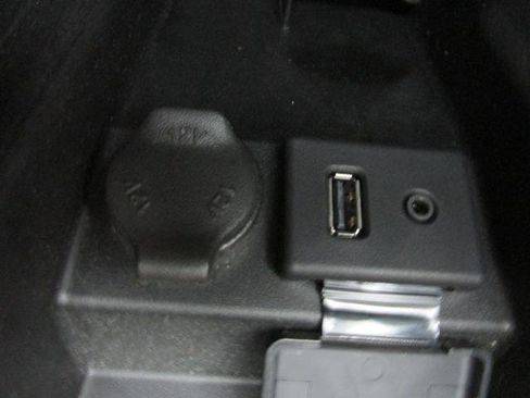 Used 2013 Chevrolet Malibu Eco w/ Leather Package image 13