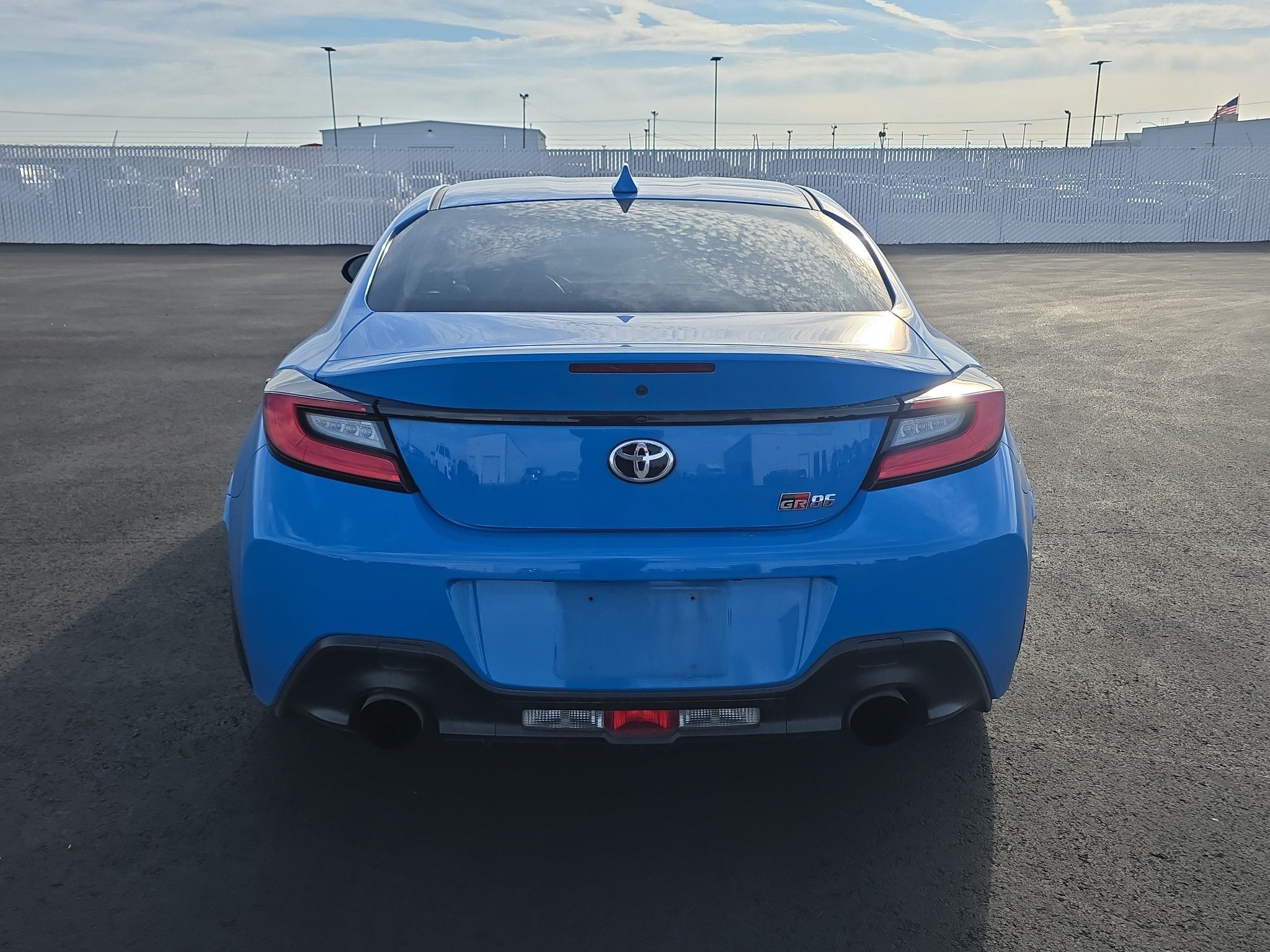Certified 2022 Toyota GR86 w/ ALL Weather Mat Package (TMS) RWD image 7