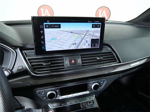Used 2023 Audi SQ5 Prestige w/ Prestige Package image 18