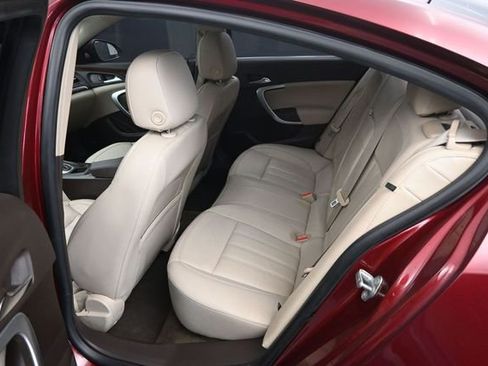 Used 2017 Buick Regal Premium w/ Driver Confidence Package #2 FWD image 10