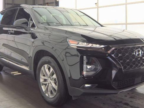 Used 2019 Hyundai Santa Fe SEL w/ Cargo Package image 2