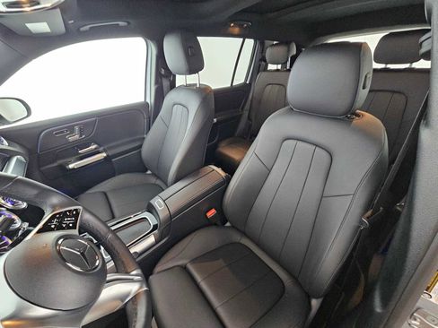 Certified 2025 Mercedes-Benz GLB 250 image 21