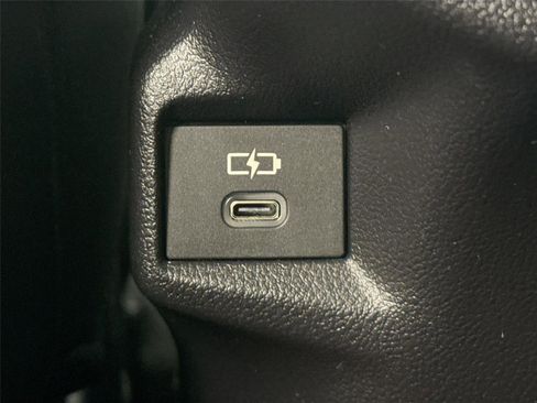 Certified 2024 Toyota Grand Highlander XLE image 37