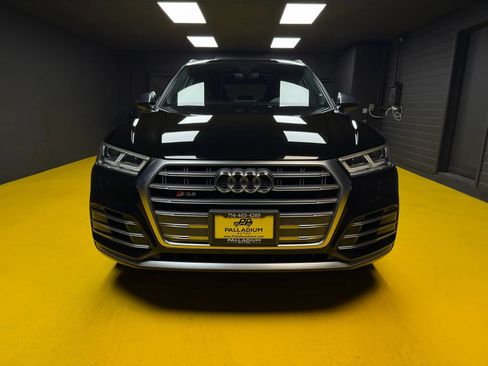 Used 2018 Audi SQ5 Premium Plus w/ Navigation Package AWD/4WD image 2