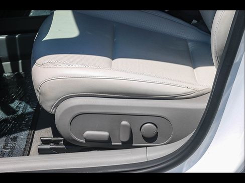 Certified 2023 Hyundai Ioniq 6 SEL RWD image 25