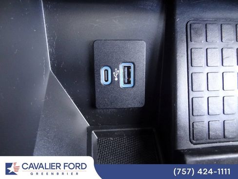 Certified 2022 Ford F150 Platinum w/ Equipment Group 701A High AWD/4WD image 42