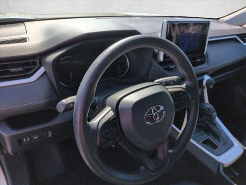 Used 2025 Toyota RAV4 LE image 5