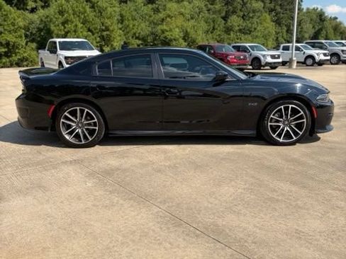 Used 2023 Dodge Charger R/T RWD image 6