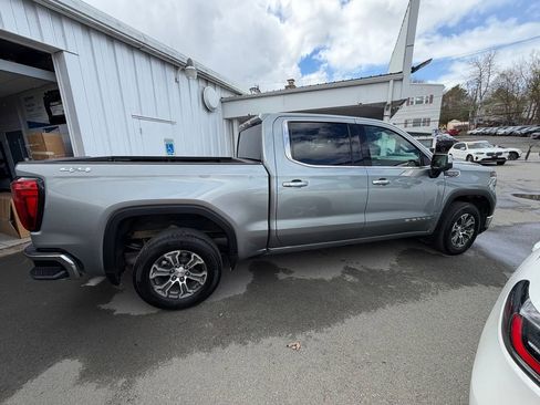 Used 2025 GMC Sierra 1500 SLT AWD/4WD image 6