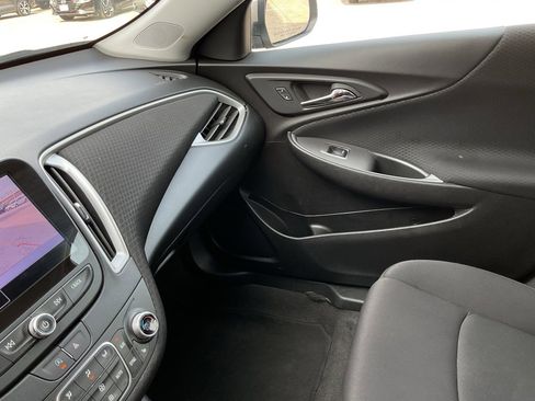 Used 2024 Chevrolet Malibu LT image 35