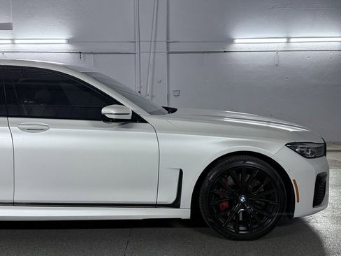 Used 2022 BMW 750i xDrive w/ Executive Package image 5