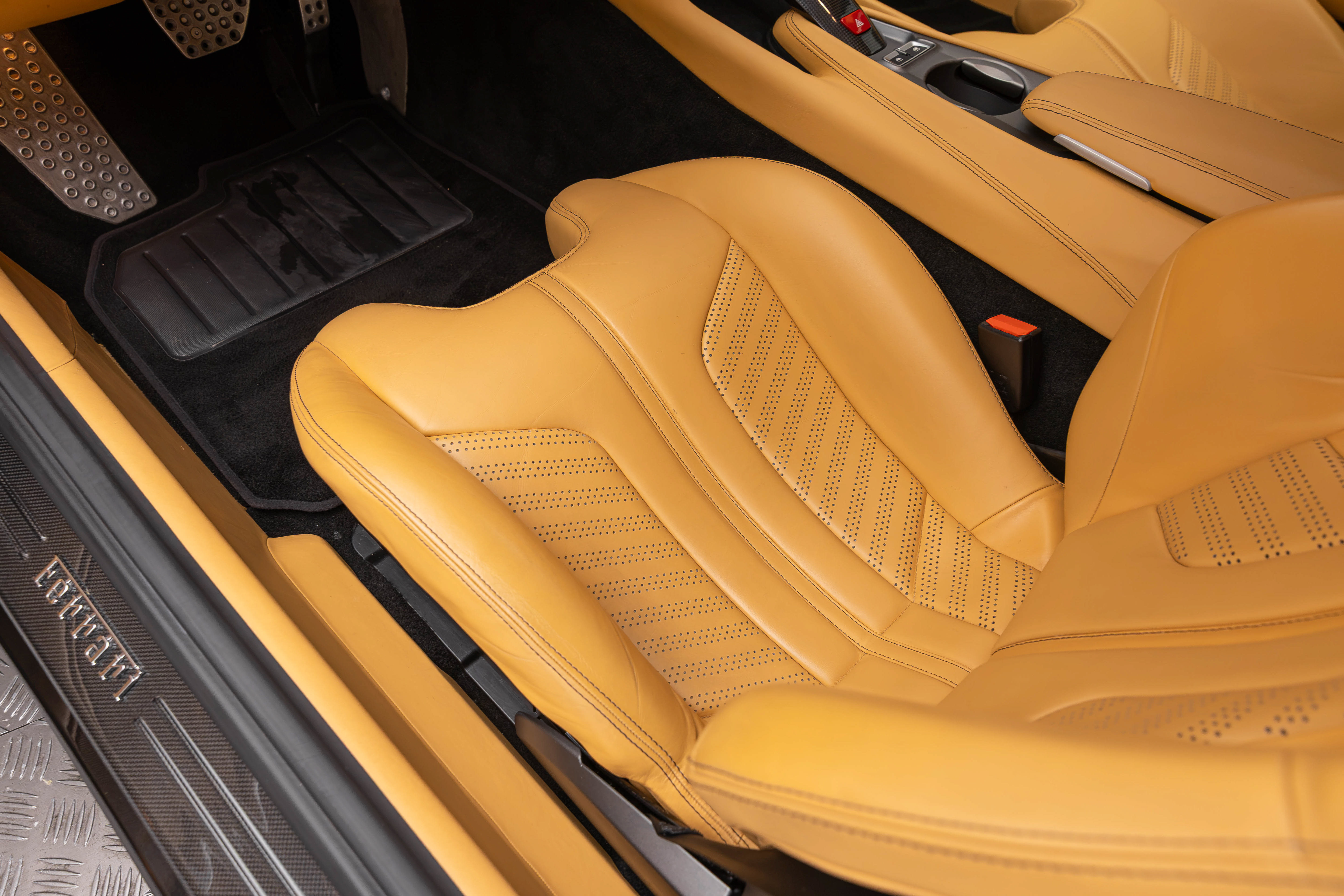 Certified 2014 Ferrari F12 Berlinetta RWD image 16
