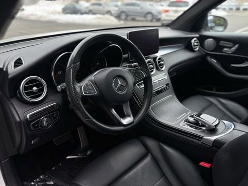 Used 2018 Mercedes-Benz GLC 300 4MATIC image 16