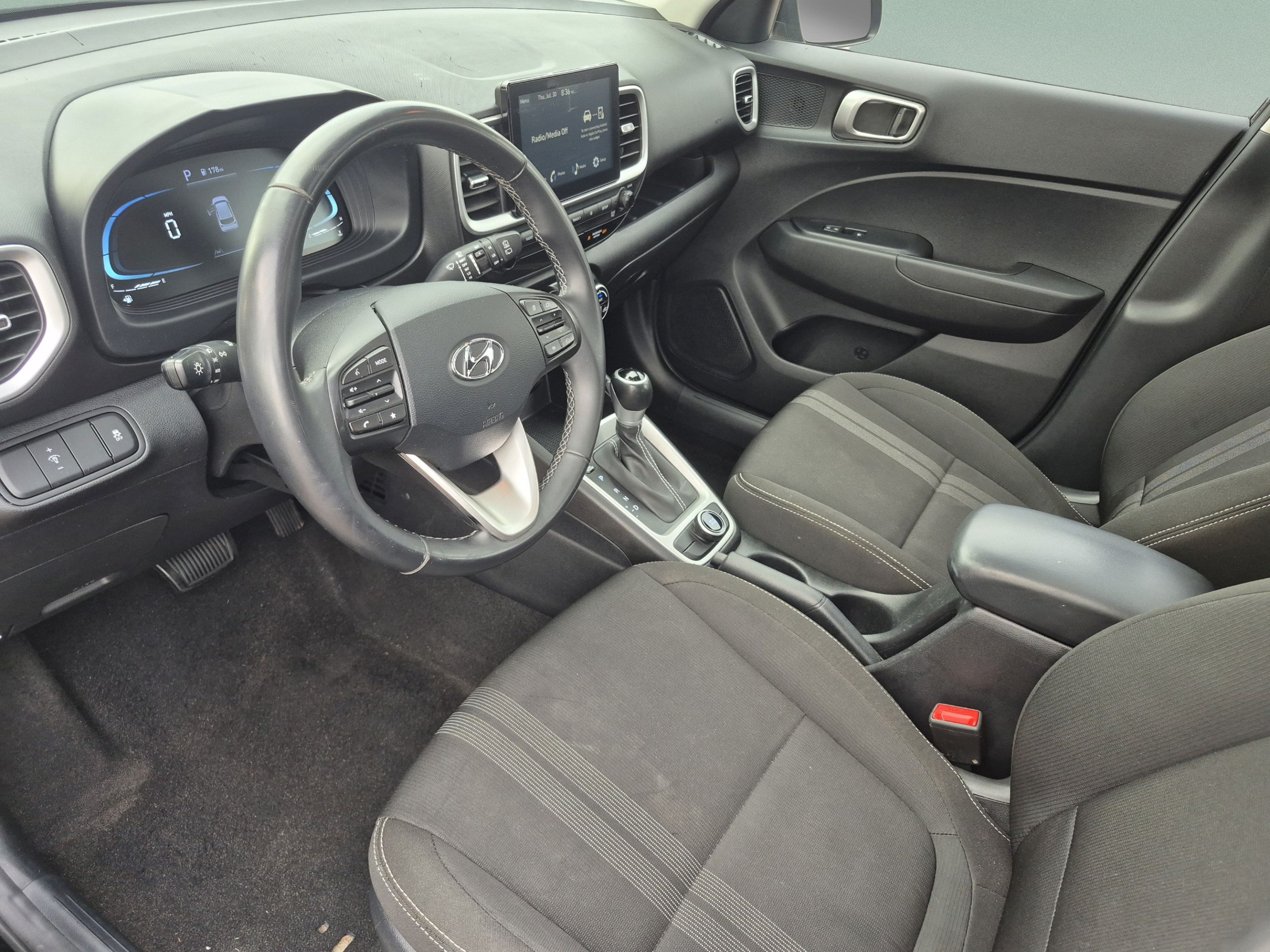 Used 2023 Hyundai Venue SEL w/ Cargo Package FWD image 18