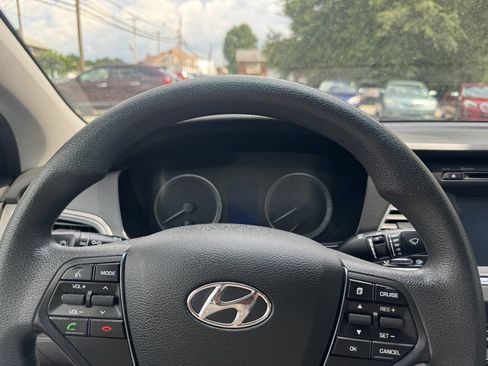 Used 2016 Hyundai Sonata SE FWD image 21