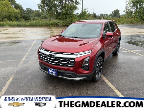 Used 2026 Chevrolet Equinox LT w/ Convenience Package II AWD/4WD image 1