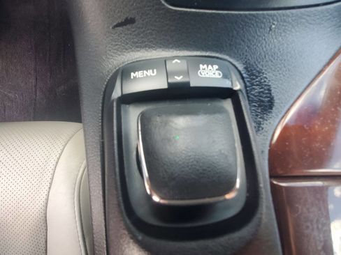 Used 2012 Lexus RX 450h AWD image 24