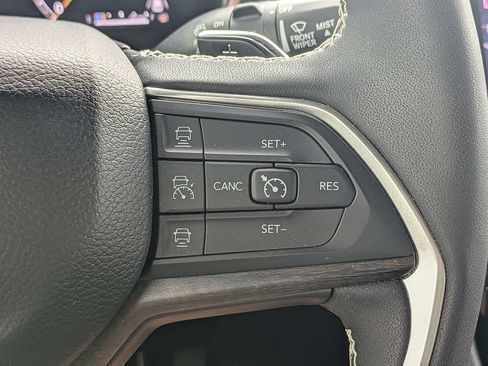 Used 2024 Jeep Grand Cherokee L Limited w/ Black Appearance Package RWD image 26