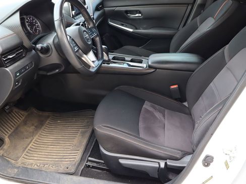 Used 2022 Nissan Sentra SR w/ Midnight Edition FWD image 15