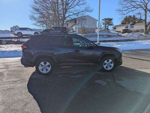 Used 2021 Toyota RAV4 XLE image 7