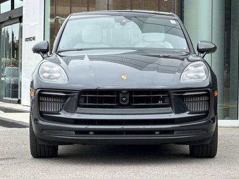 Certified 2023 Porsche Macan S AWD/4WD image 11