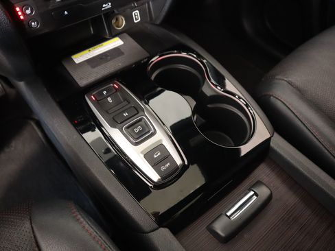 Used 2022 Honda Pilot Black Edition image 9