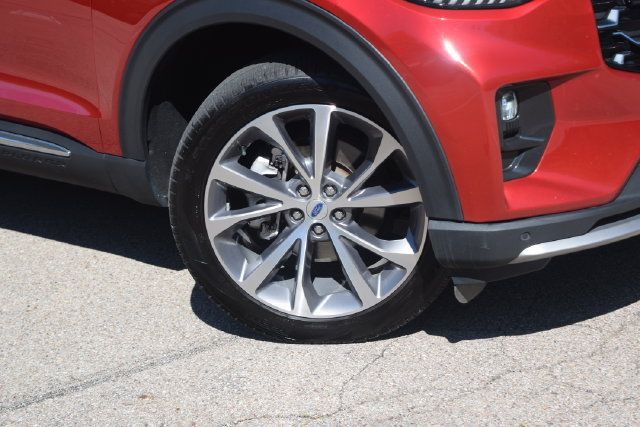 Used 2025 Ford Explorer Platinum w/ Ultimate Package AWD/4WD image 33