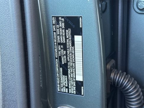 New 2026 Volvo XC40 B5 Ultra image 28