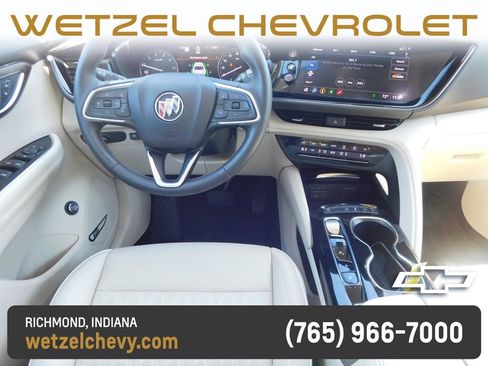 Used 2022 Buick Envision Avenir w/ Technology Package II FWD image 17