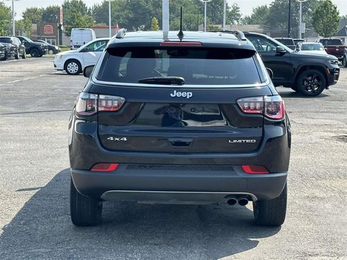 Certified 2022 Jeep Compass Limited image 5
