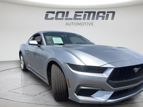 Used 2026 Ford Mustang Premium RWD image 7