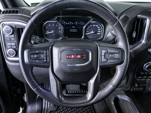 Used 2021 GMC Sierra 1500 AT4 w/ Technology Package image 10