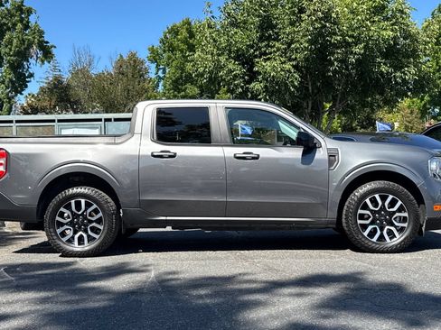 Certified 2024 Ford Maverick Lariat FWD image 3