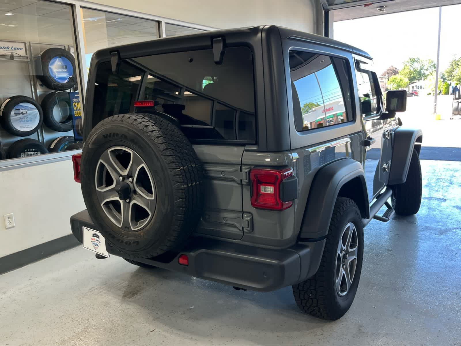 Used 2021 Jeep Wrangler Sport AWD/4WD image 8