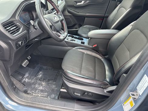 Used 2024 Ford Escape ST-Line w/ Tech Pack #1 AWD/4WD image 18