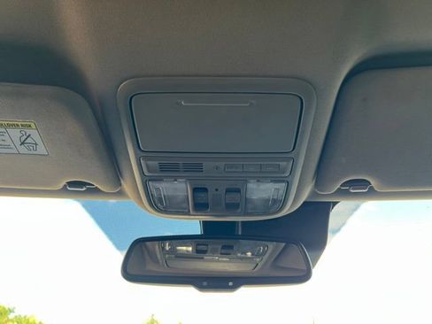 Used 2016 Honda Pilot Touring image 25